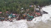 Zambales resort, group link erosion to sand dredging