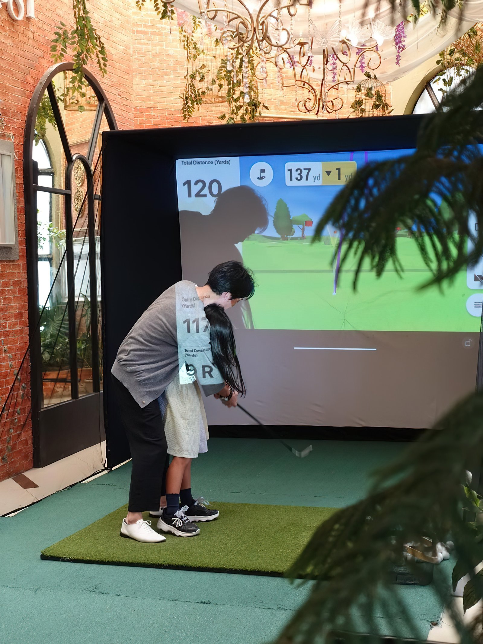BORN from a family’s love of sports and friendly competition, Club Par makes golf easier to try by bringing a simulator directly to parties and events.