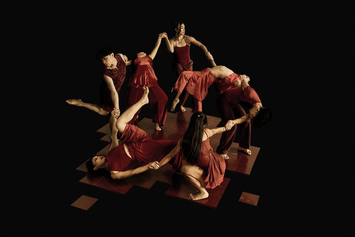 Daloy Dance Company performers in Agos. Photo courtesy of Daloy Dance Company.