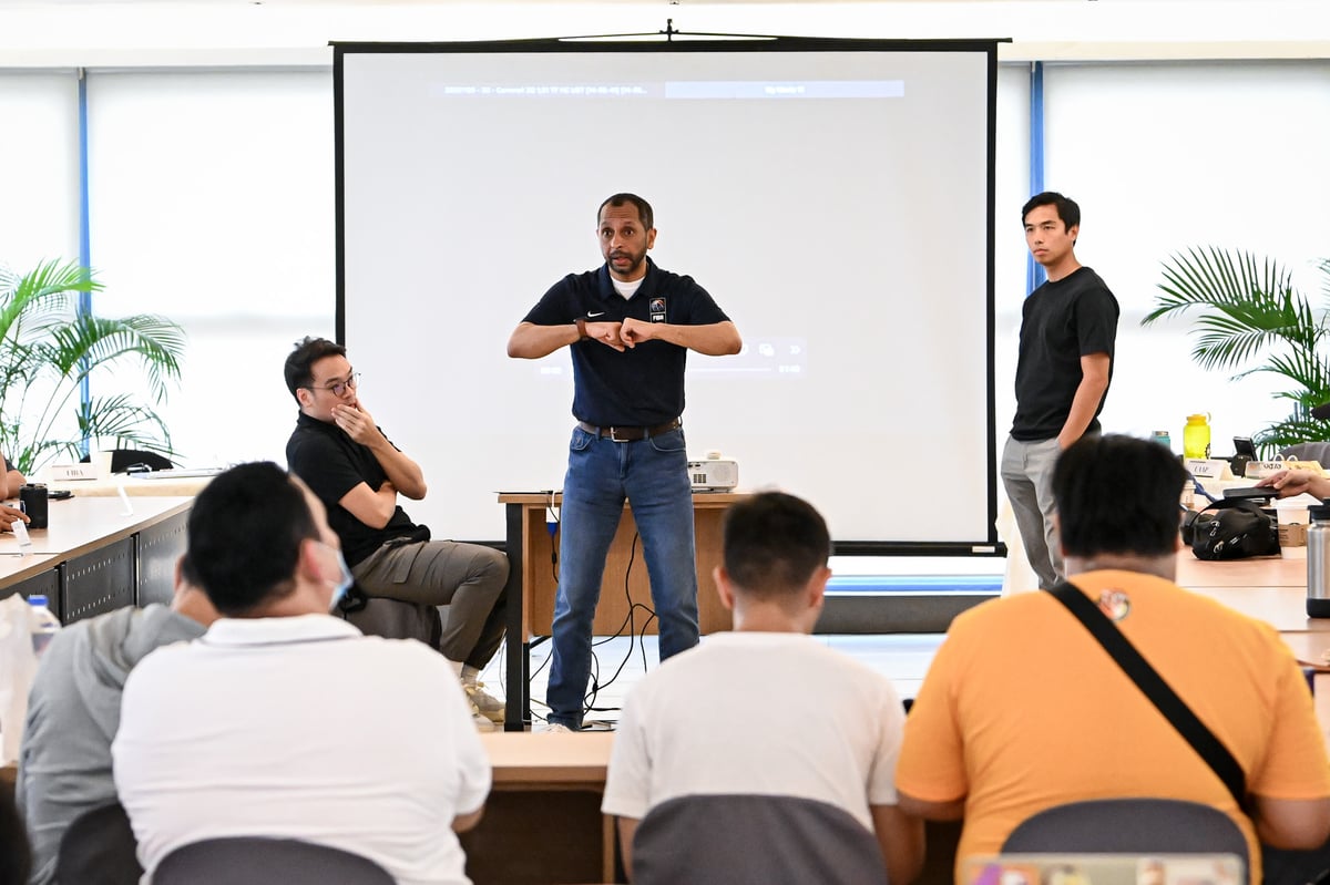 UAAP aligns officiating with FIBA standards