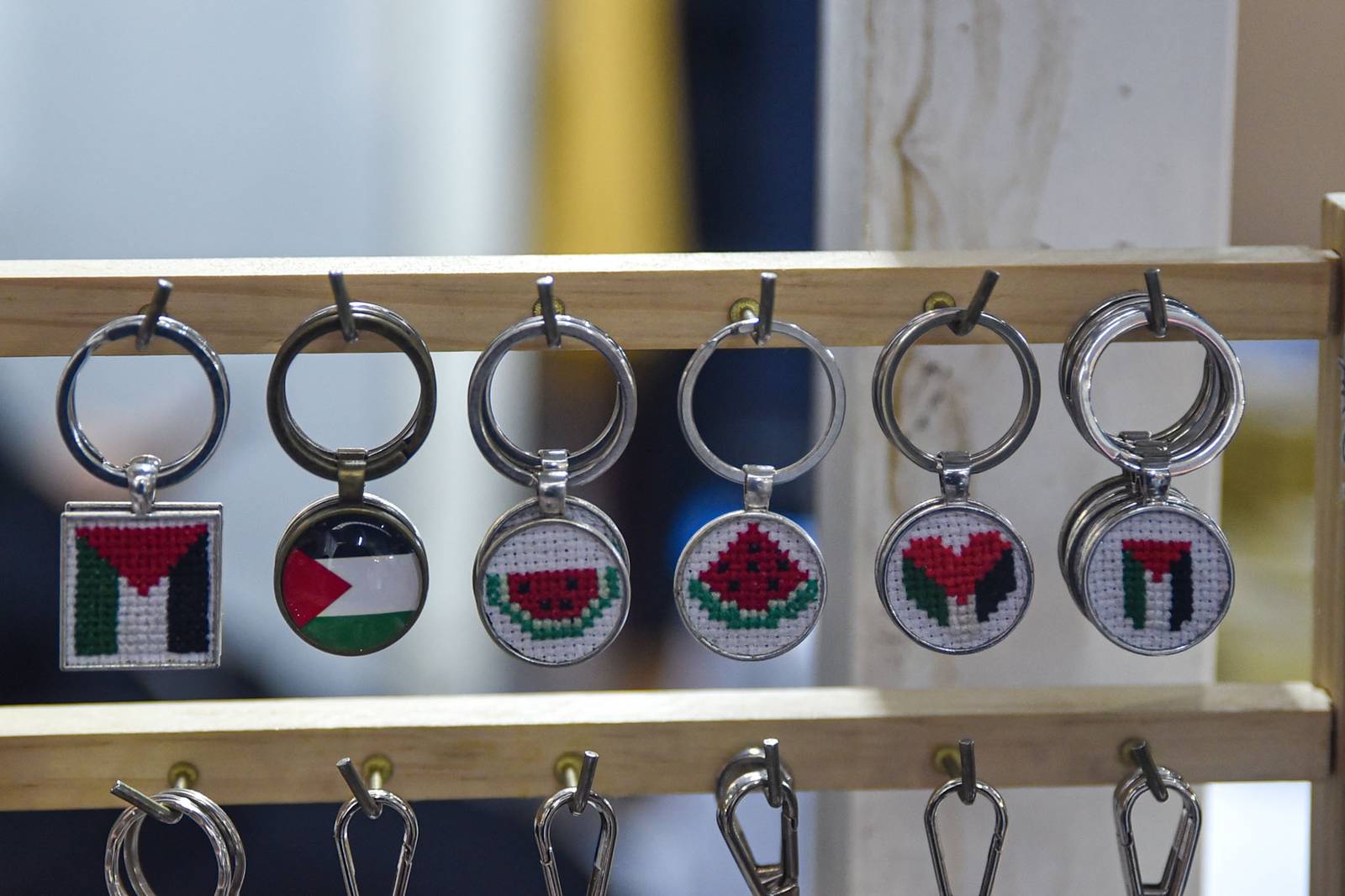 Handcraft bookmarks, accessories and Tatriz items along with homemade sweets are on display at the Gaza Candle and Tatriz Asia booths at Greenhills Shopping Centre in San Juan City, on September 8. l Zedrich Xylak Madrid