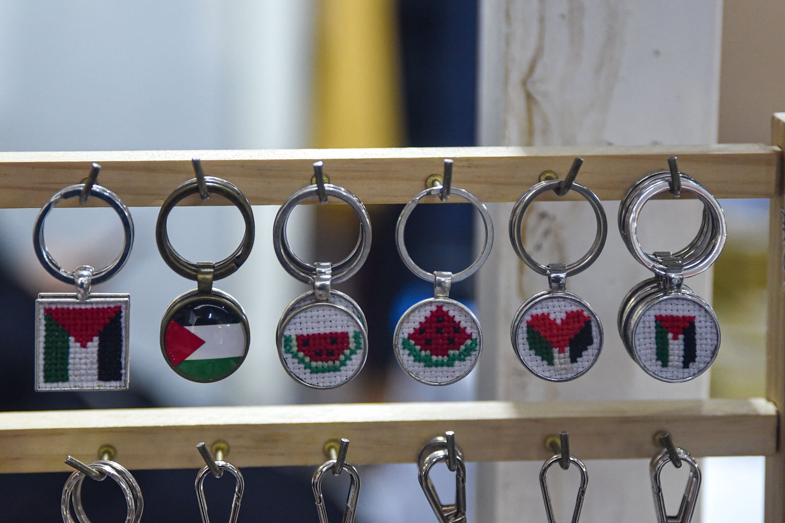 Handcraft bookmarks, accessories and Tatriz items along with homemade sweets are on display at the Gaza Candle and Tatriz Asia booths at Greenhills Shopping Centre in San Juan City, on September 8. l Zedrich Xylak Madrid