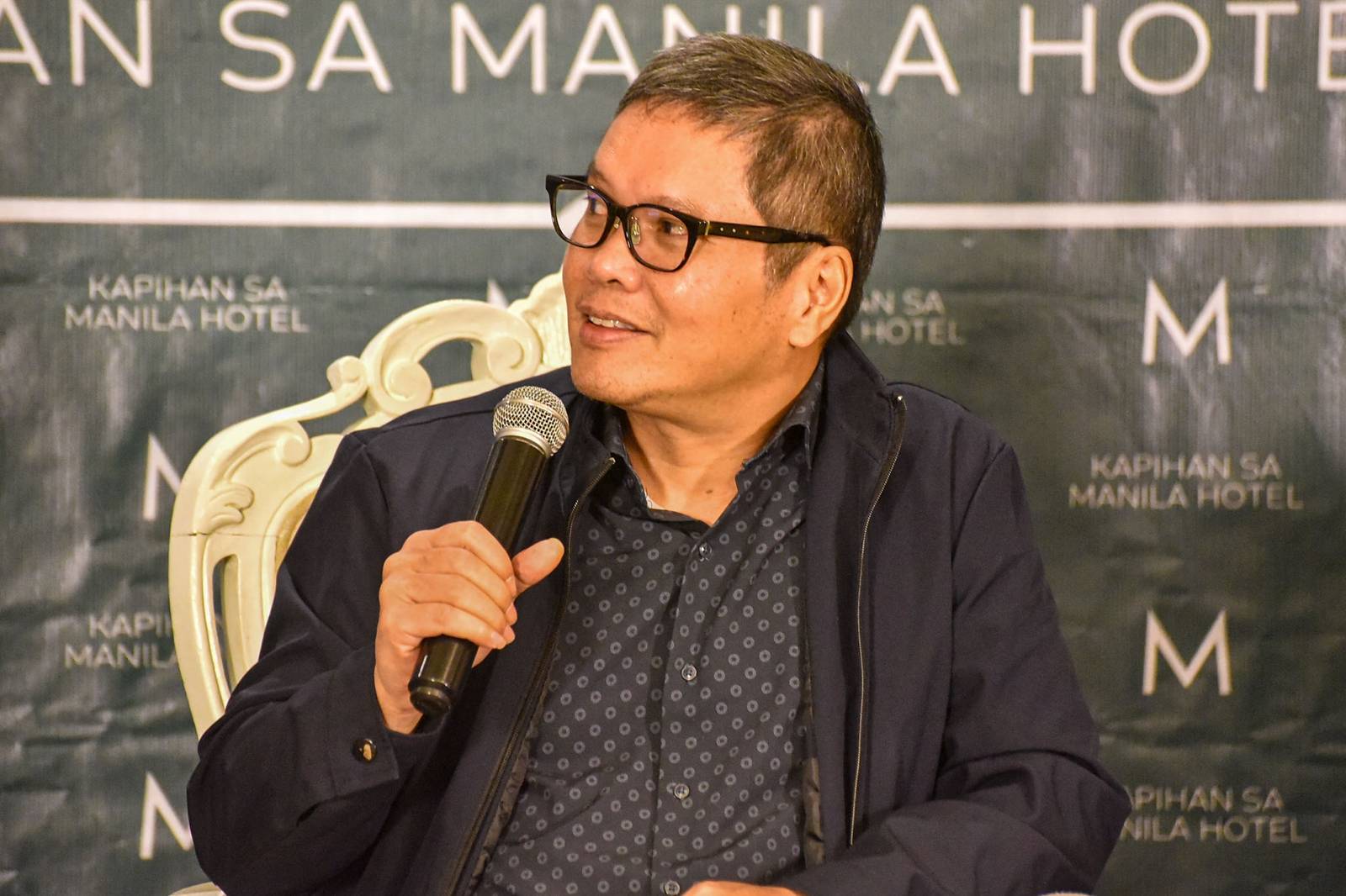 UP-NOAH Executive Director Dr. Mahar Lagmay discusses flood mapping, hazard assessment, and flood forecasting can prevent flooding in a forum at the Manila Hotel, on September 9. l Zedrich Xylak Madrid