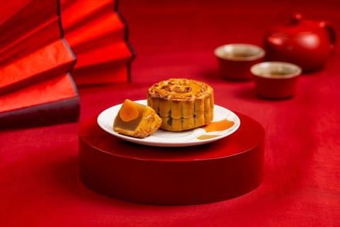 Mango Sago in a mooncake? 