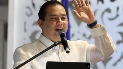 ROMUALDEZ