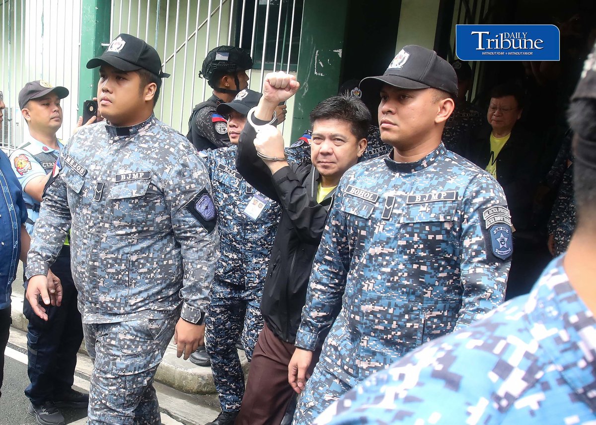 MARCOLETA, DEFENSOR FACE COURT PROCEEDINGS
Sen. Rodante Marcoleta and former Rep. Mike Defensor arrive at the Sandiganbayan on Thursday, 10 September 2026, for proceedings on plunder and Presidential Decree 46 charges involving their alleged failure to declare P75 million in campaign donations from the 2025 elections. | Analy Labor