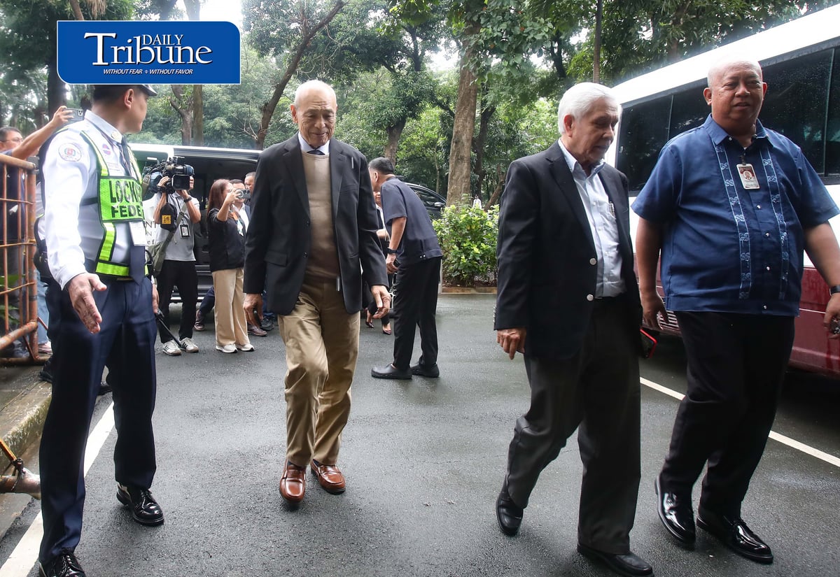 ROMUALDEZ HOSPITAL CONFINEMENT HEARING
Medical personnel from Cardinal Santos Medical Center arrive at the Sandiganbayan on Thursday, 10 September 2026, for a hearing on former House Speaker Martin Romualdez’s motion to remain confined at the hospital while facing a plunder charge. | Analy Labor