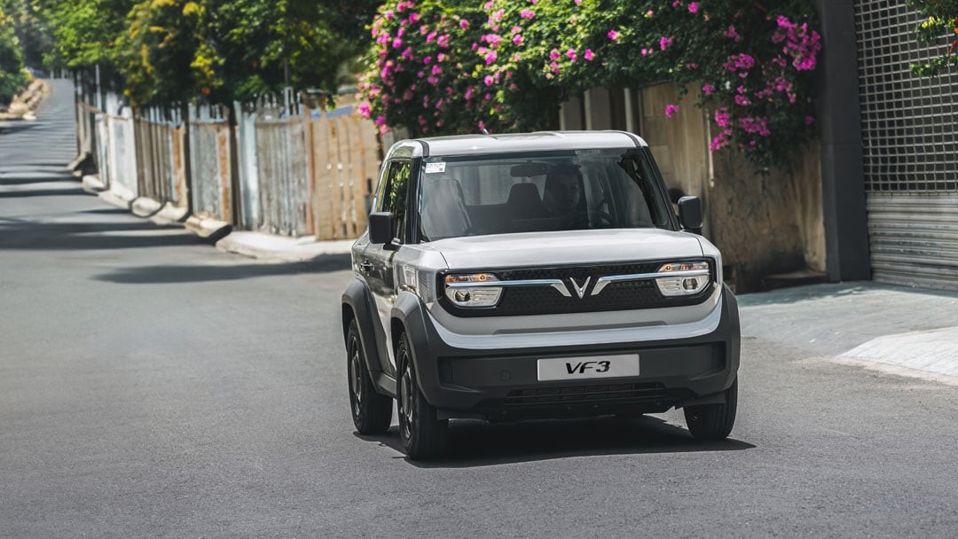 VinFast offers decade-long EV protection