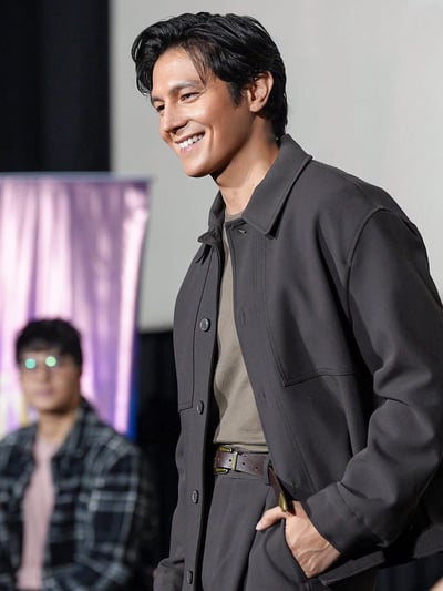 Joseph Marco gives rescued cat a forever home