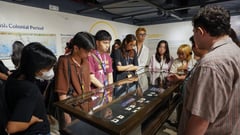 Students discover the story behind Philippine money