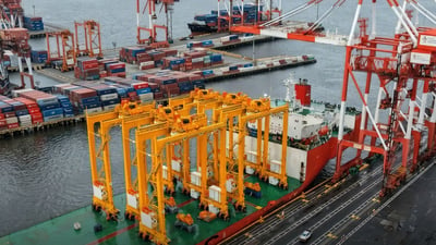 ATI, DP World add six hybrid cranes at Manila South Harbor