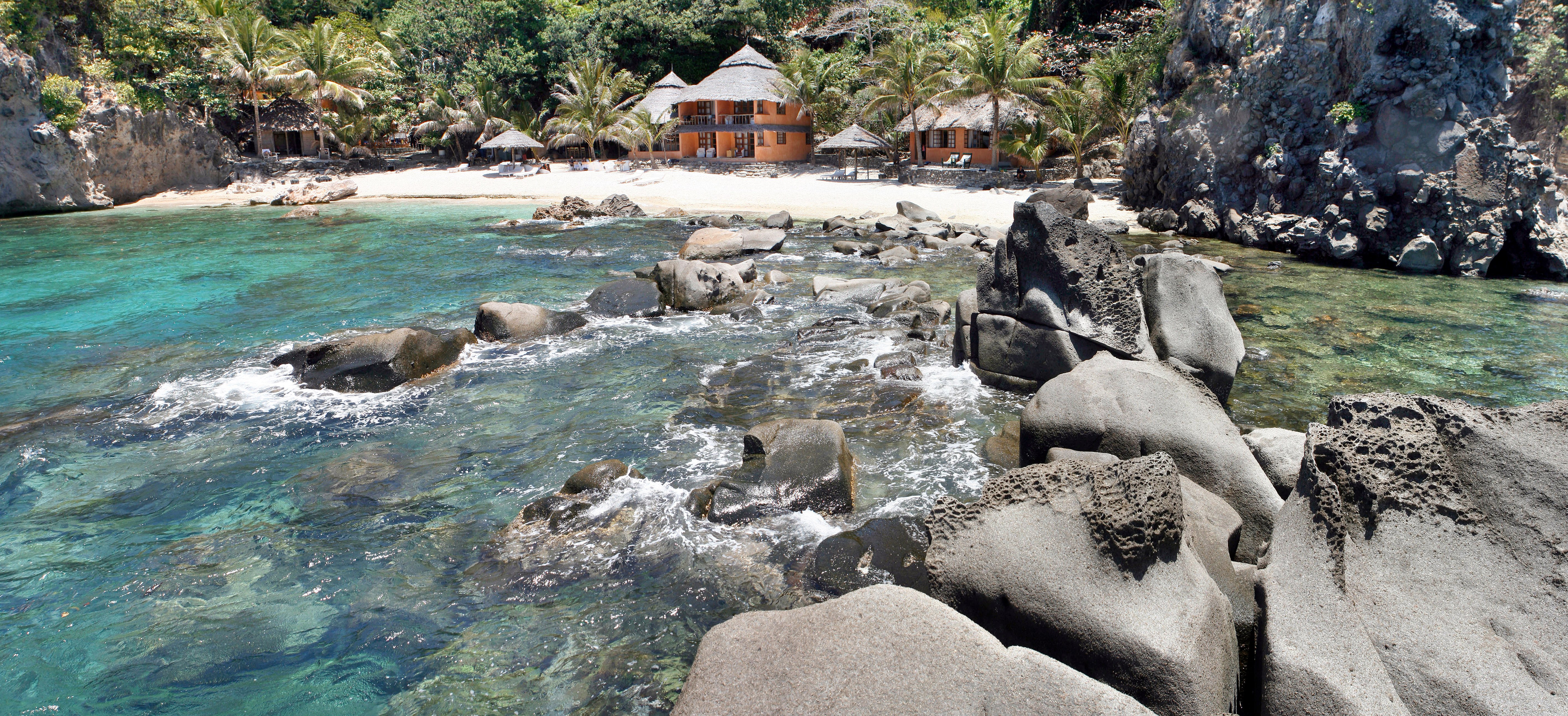 Rock climbing in Apo Island