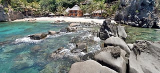 Rock climbing in Apo Island