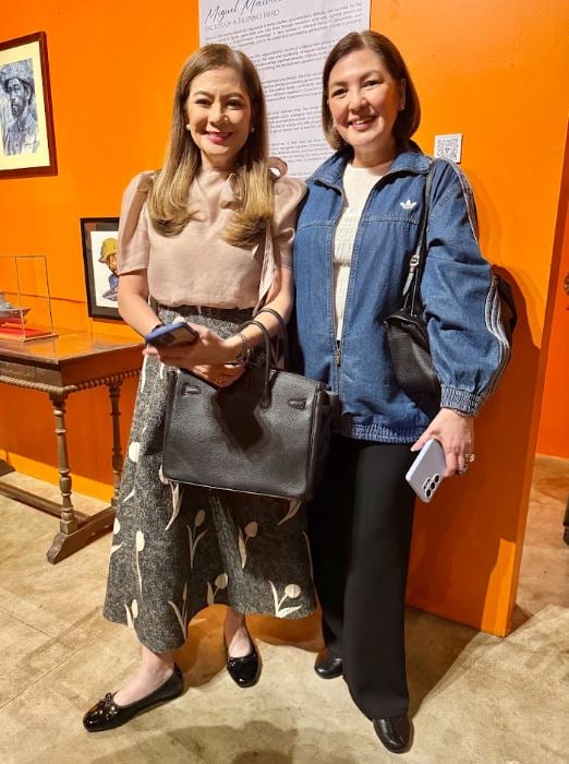 SISTERS: Journalist Pia Hontiveros Pagkalinawan and chief Reputation and  Sustainability officer of Aboitiz Group Ginggay Hontiveros Malvar.