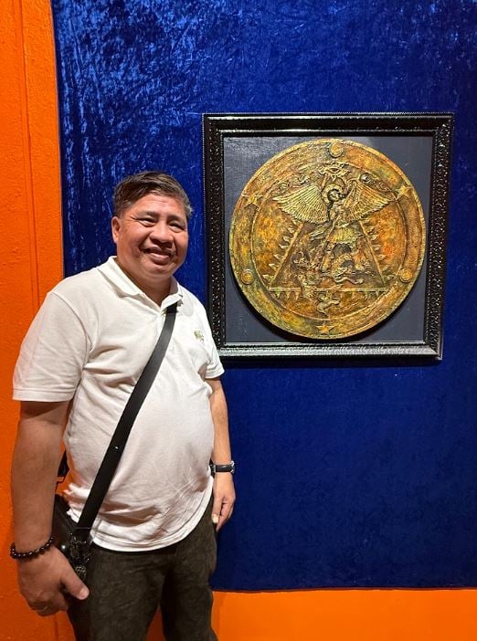 BULACAN ecclesiastical artist Aris Bagtas.