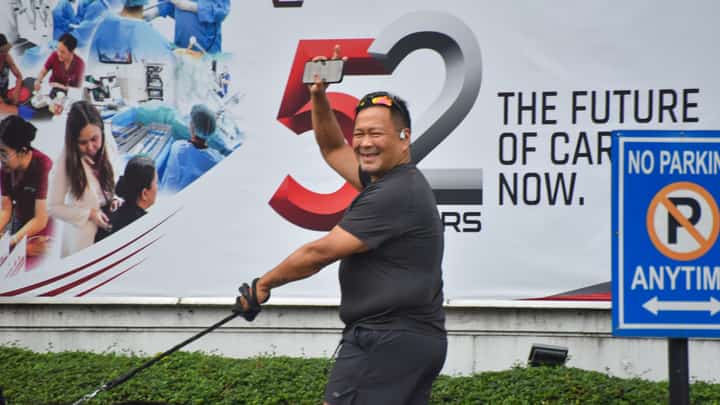 Senator JV. Ejercito is seen walking his dog outside the Cardinal Santos Medical Center in San Juan City, on September 12. l Zedrich Xylak Madrid