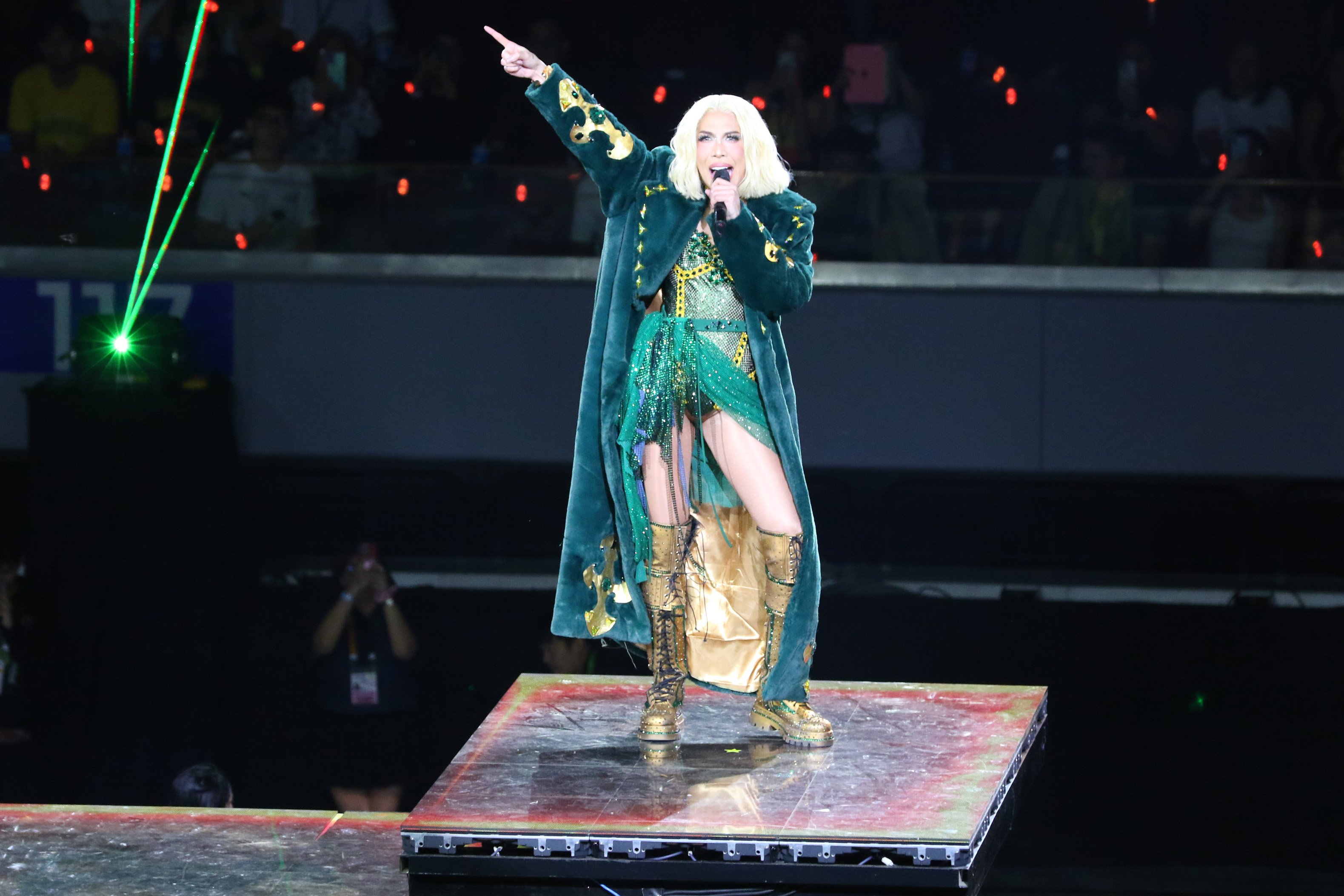 Vice Ganda promotes national pride