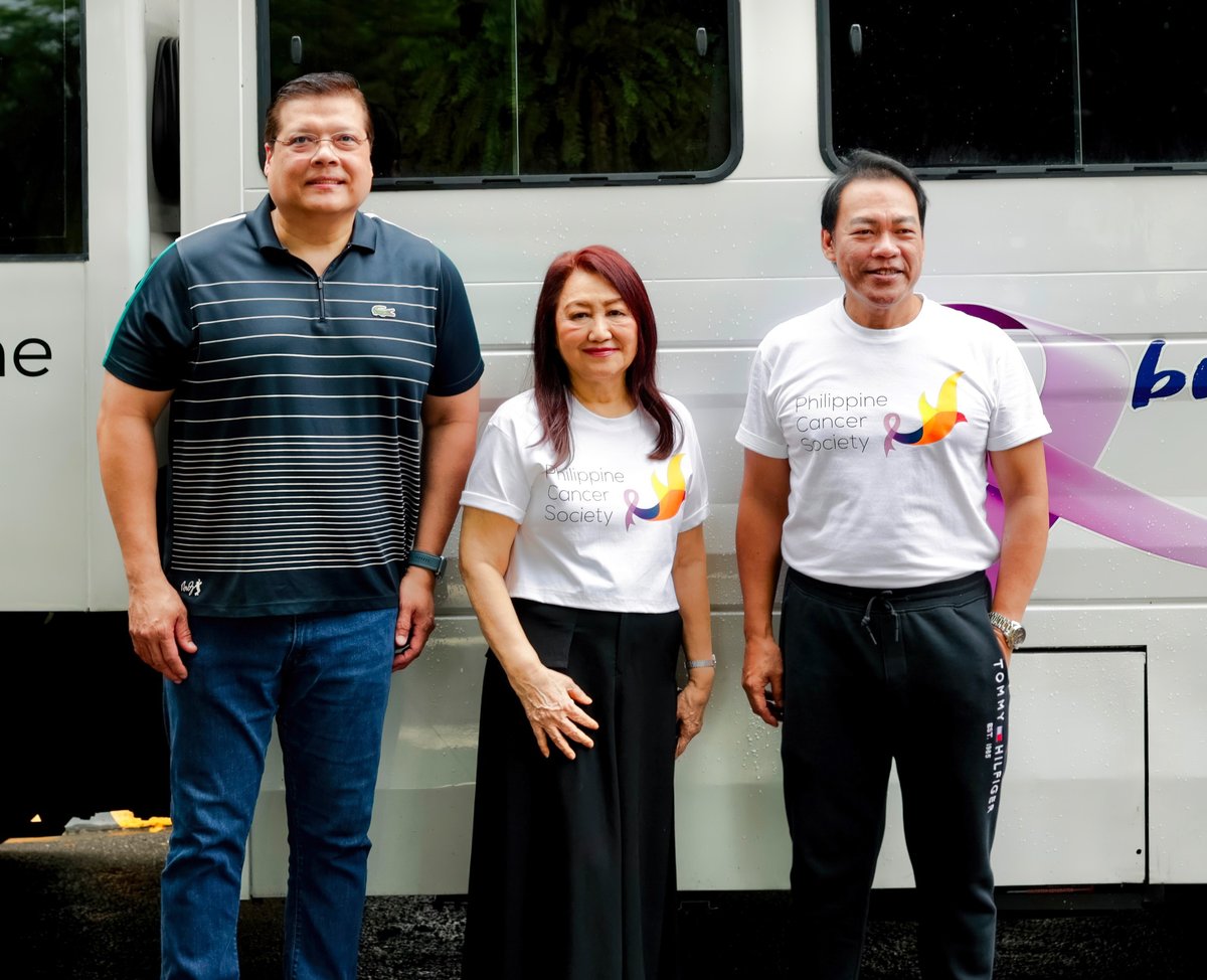 VICE Mayor Dodot Jaworski, Best Dressed Committee members Flora Chua and Bo Muralla.