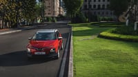 VinFast signs 13 local dealers, targets 60 dealerships