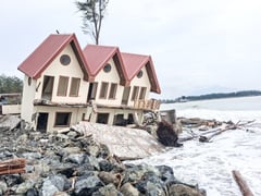 Dike collapse worsens Liwliwa coastal crisis
