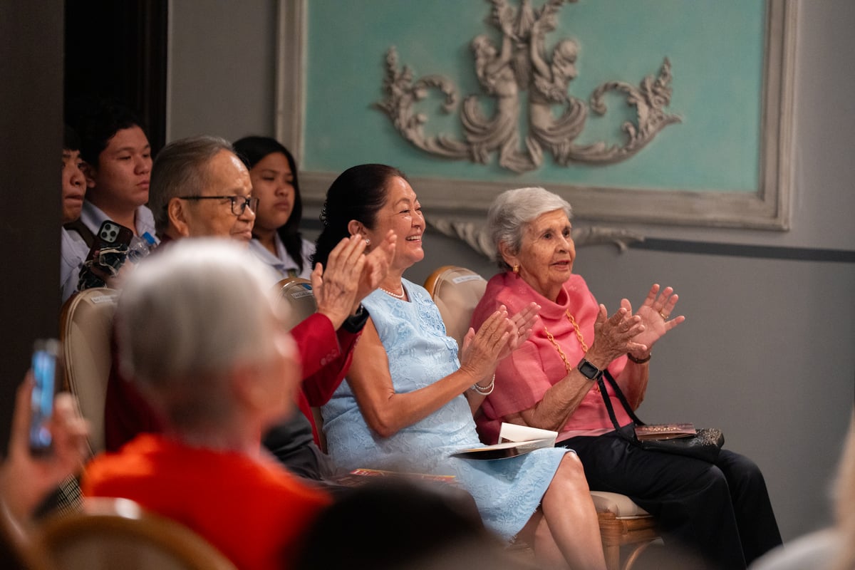 ARTEMIO Panganiban, First Lady Liza Araneta-Marcos and Maria Isabel Maribel Ongpin.