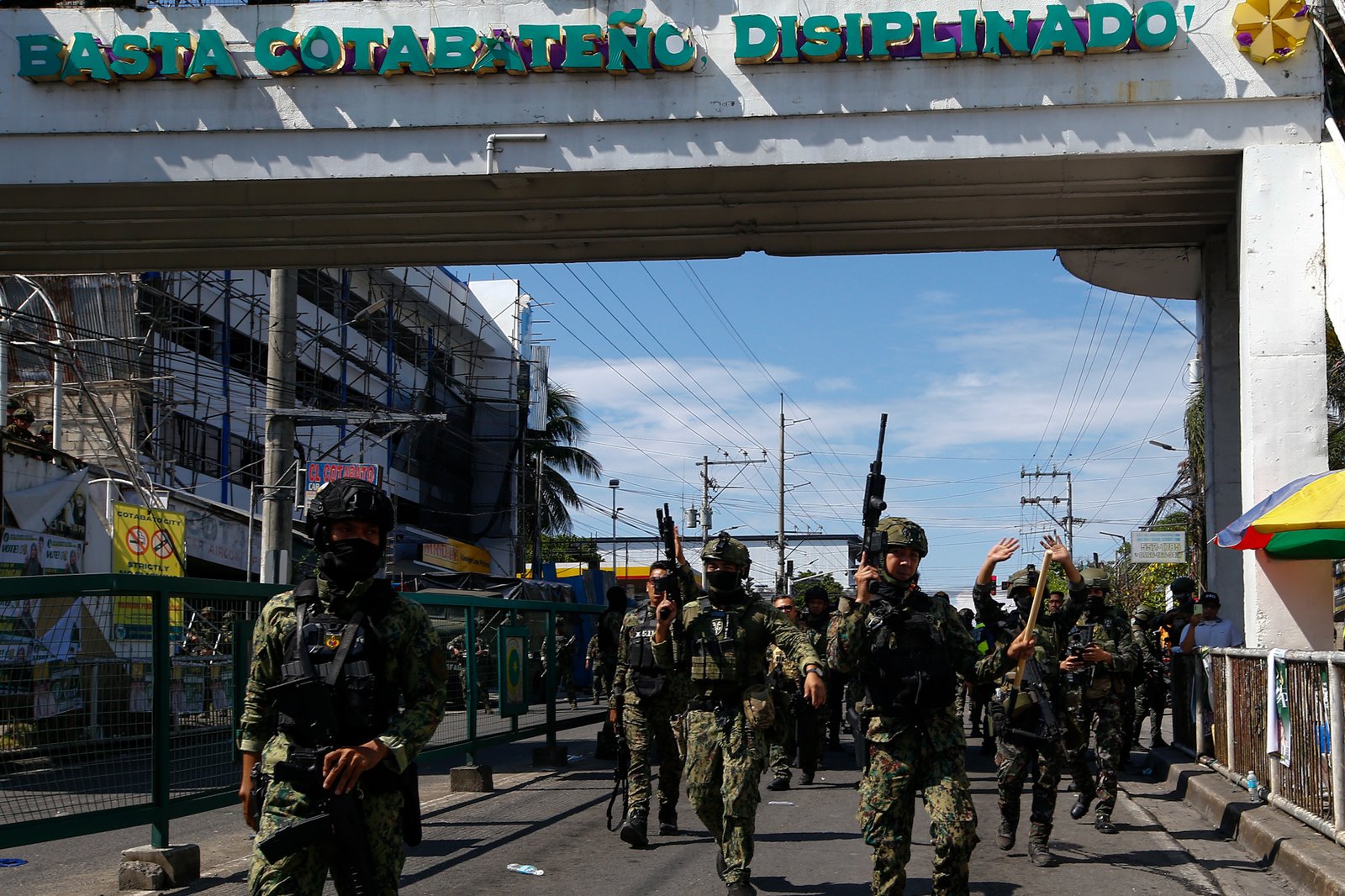 A riot erupts outside Sero Central School along Sinsuat Avenue in Cotabato City on 14 September 2026 as voting continues in the first Bangsamoro Parliamentary Elections. The perpetrators claimed to be members of the United Bangsamoro Justice Party (UBJP). The Commission on Elections has placed Cotabato City under its control following election-related violence.