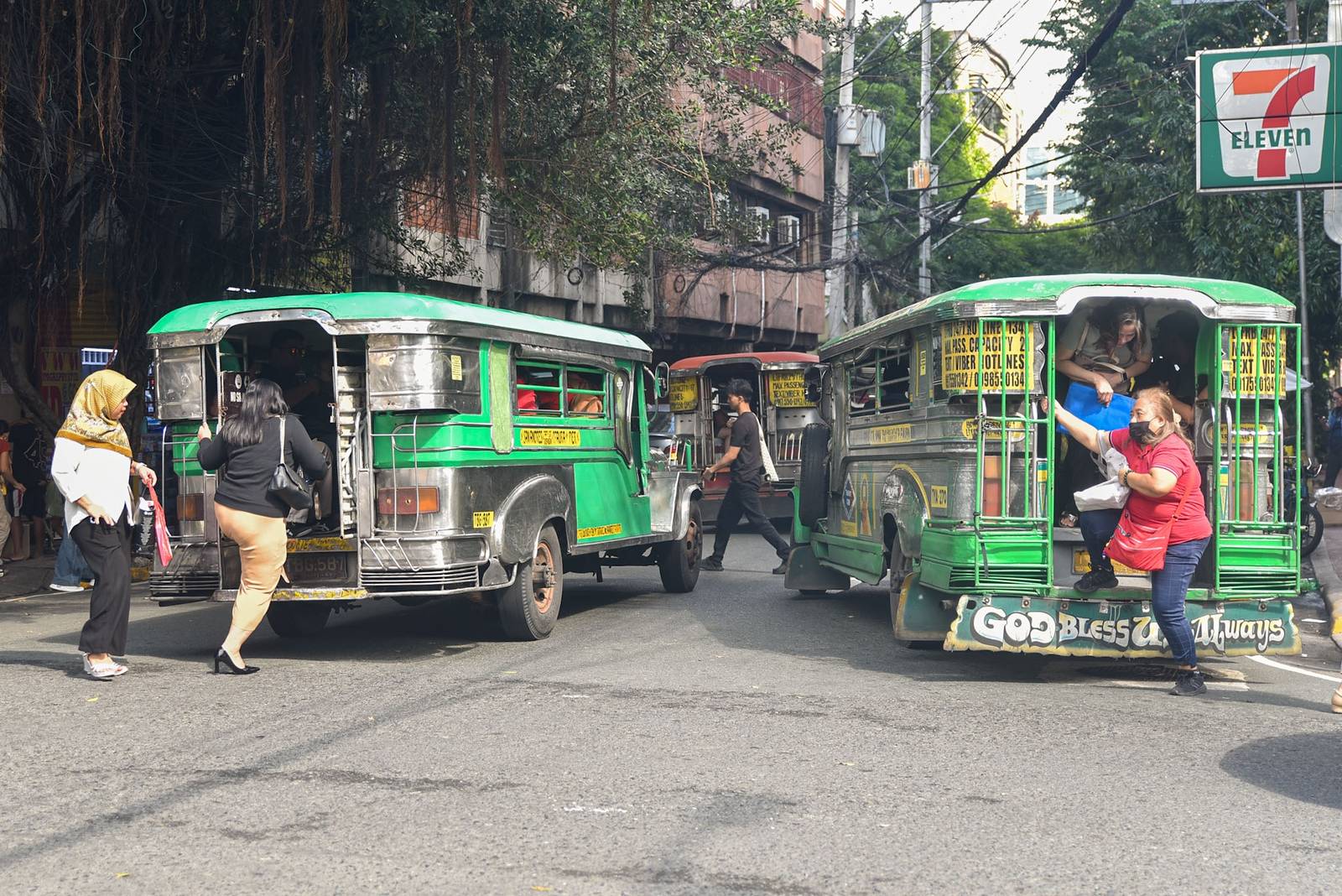 Commuters in Manila are seen riding jeepneys despite the start of a two-day transport strike by MANIBELA over rising fuel prices and calls for a fare increase on 14 September. l Zedrich Xylak Madrid