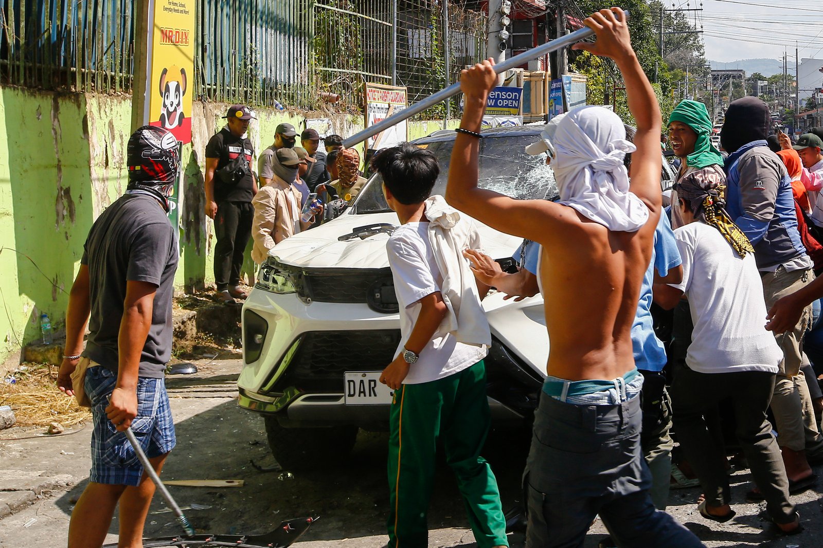 A riot erupts outside Sero Central School along Sinsuat Avenue in Cotabato City on 14 September 2026 as voting continues in the first Bangsamoro Parliamentary Elections. The perpetrators claimed to be members of the United Bangsamoro Justice Party (UBJP). The Commission on Elections has placed Cotabato City under its control following election-related violence.