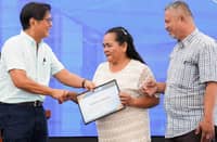 Valenzuela, Caloocan residents get
housing boost