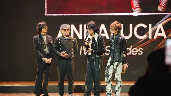 IV of Spades takes home two of the biggest Awit Awards: Song of the Year — “Aura” and
Album of the Year — “Andalucia”