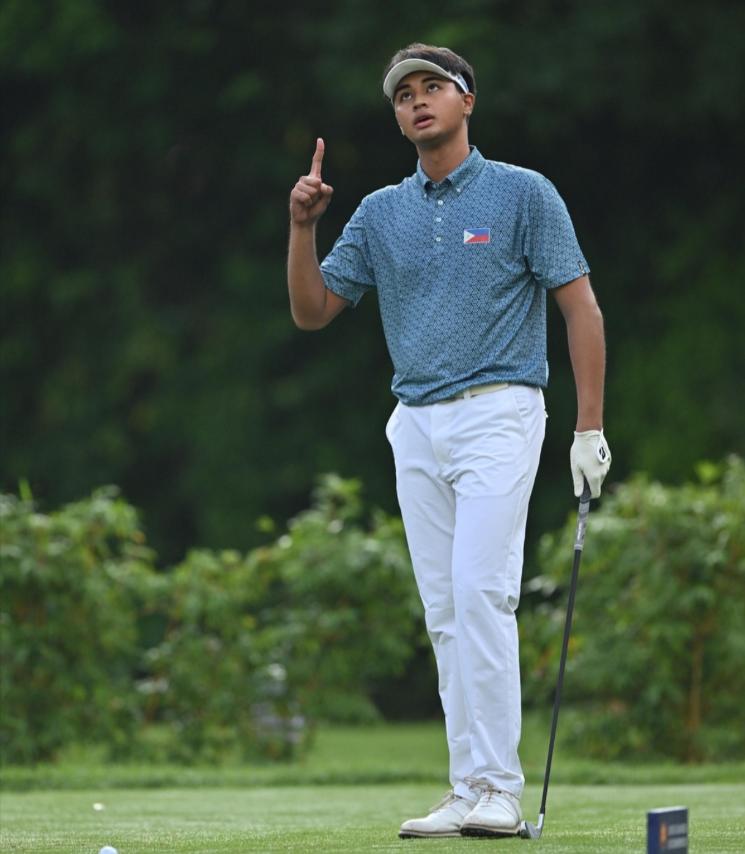 High hopes: Suzuki sizzles with 69; Sarines strikes