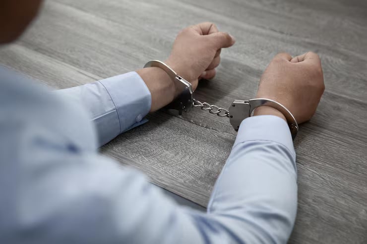 BI nabs 2 Japanese nationals working illegally in Cavite