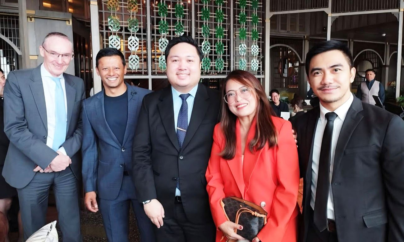 UDO Wittich, general manager for Hotels; Pallava Goenka, COO of Maximal Concepts; Vincent Fajarda, VP marketing NUSTAR; May Adolfo, general manager for the Mall and Apollo Santos, senior manager, PR.