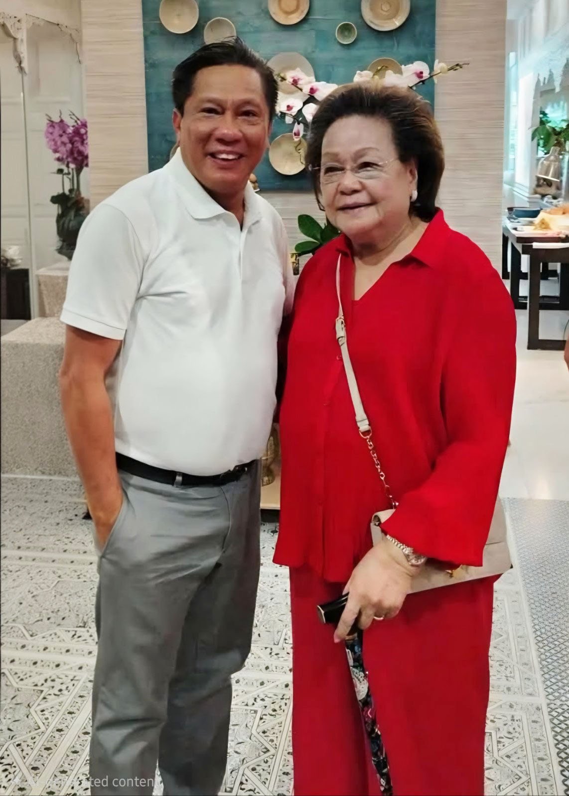 LITA Urbina with Cebu City Mayor Nestor Archival.