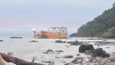 PASSENGER vessel Roromaster 5 ran aground near Sitio Sigman, Barangay Udalo, Abra de Ilog, Occidental Mindoro, at around 12:30 a.m. Thursday.