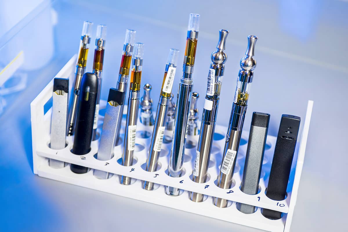 SCIENTISTS at UP Diliman have shown that vaping induces cancer-like cell behavior, helping explain e-cigarette damage to lung tissue.