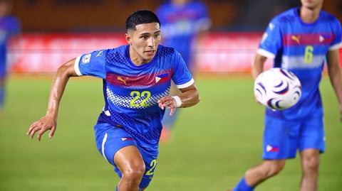 Filipino booters crash out