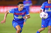 Filipino booters crash out
