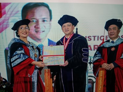 Supreme Court Justice Marquez receives UNC’s highest academic honor