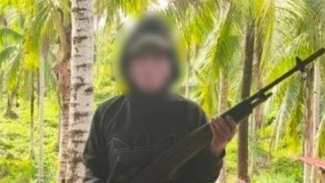4 insurgents surrender, heavy weaponry seized