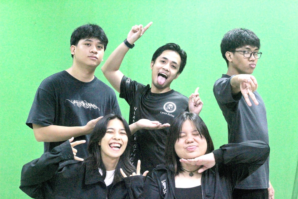 MEET Reelife Films — spearheaded by director, production manager and DAILY TRIBUNE’s Sarah Silva (bottom left) alongside co-director/writer Angela Marie Espiritu (bottom right), together with cinematographer/sound designer Ryan Columna, audio operator Lance Justin Bañas and colorist/music scorer Angelo Tamargo.