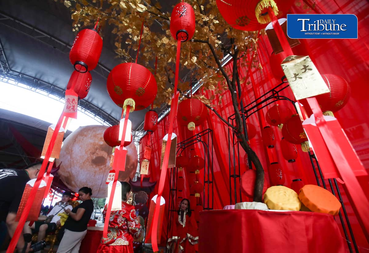 (September 19 2026) The Quezon City Government holds the 2026 Mid-Autumn Mooncake Festival, featuring a Mooncake Tree Gallery, food bazaars, cultural performances, and street entertainment, at the corner of Banawe and Del Monte Avenue in Quezon City on Saturday, September 19, 2026. Photo/Analy Labor
