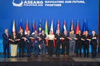 58th ASEAN Economic Ministers’ Meeting and 29th ASEAN Investment Area Council Meeting Family Photo