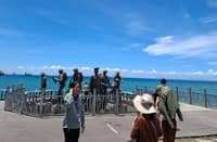 TOURISTS visit the Talisay City Liberation Park in Cebu, which commemorates the historic 1945 landing of Allied forces. On Saturday, the Environmental Management Bureau in Central Visayas recorded an ‘acutely unhealthy’ air quality in Metro Cebu, attributing the haze to smoke originating from Kalimantan, Indonesia.