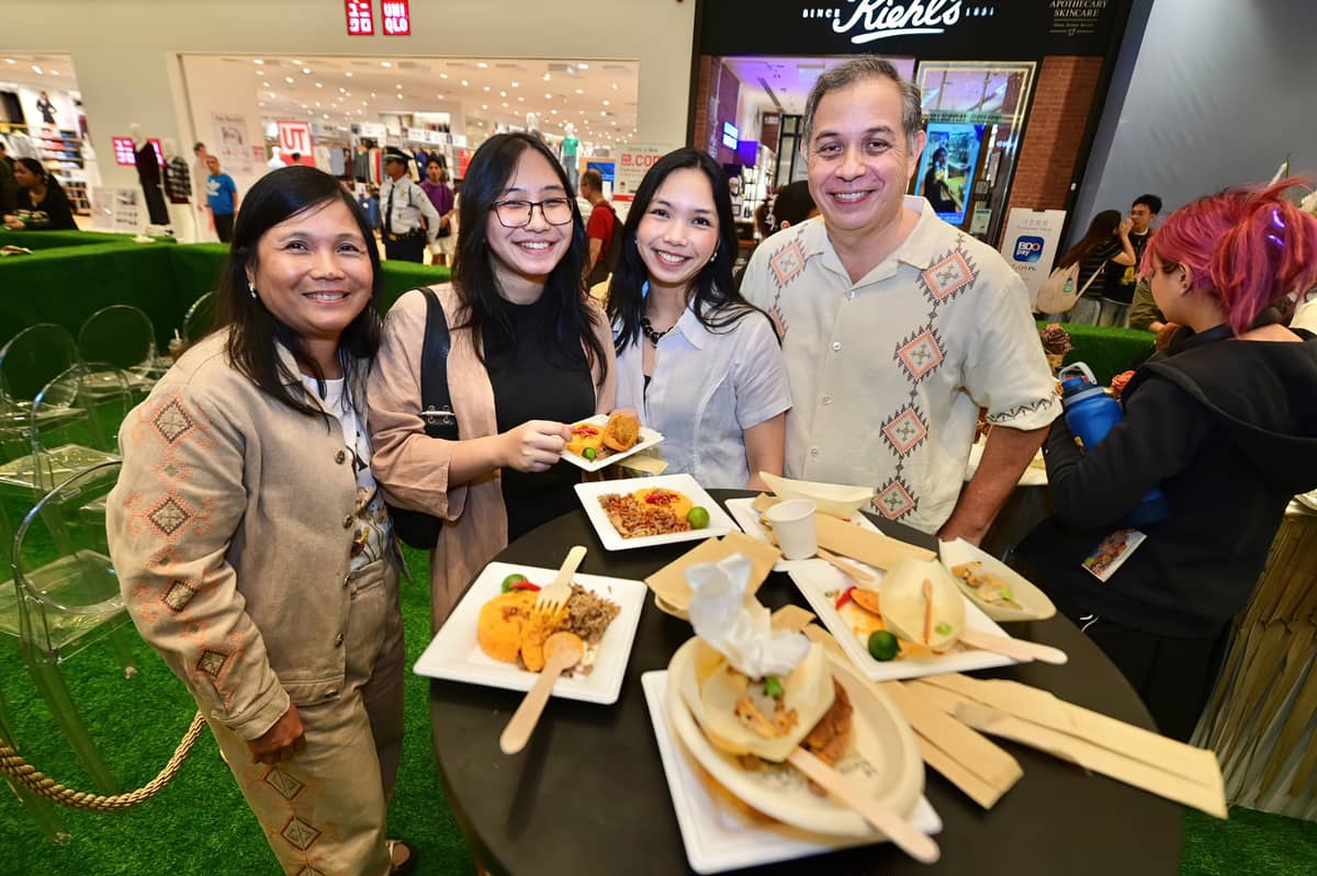BANJ, Cristina, Steph and Mike Claparols.