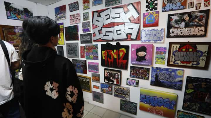 Graffiti Artists unite commemorating September 21 protest