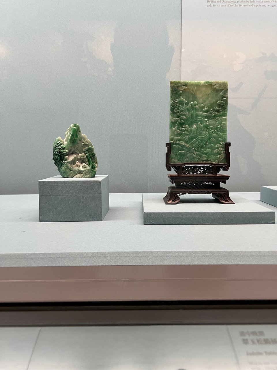 JADE Carving (left) and Jade Table Screen during Mid to late Qing dynasty.