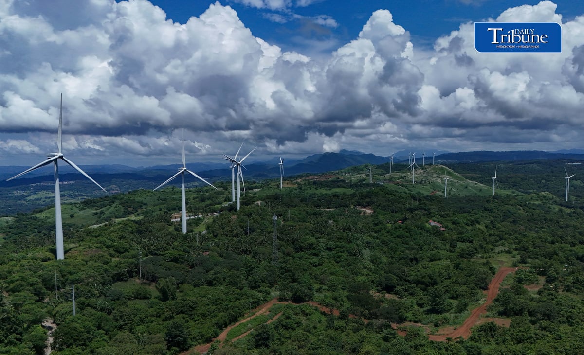 (September 19 2026) Local tourists take advantage fair weather to visit at Pililla Wind Farm in Pililla Rizal on Saturday morning September 19 2026. Photo/Analy Labor
