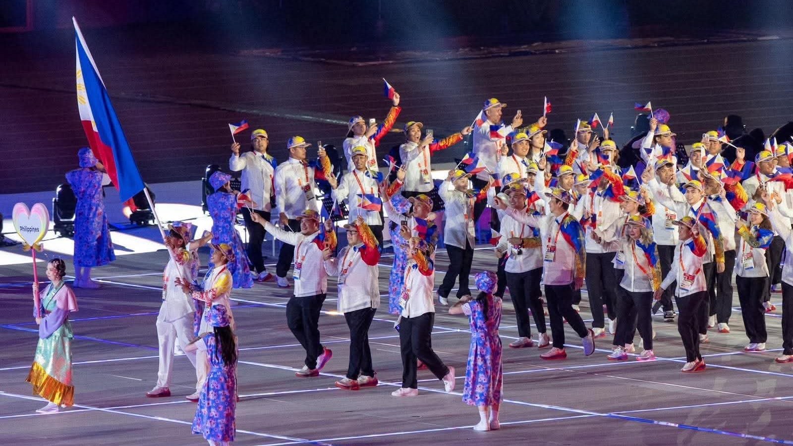 FOR FLAG AND COUNTRY: Phl athletes begin Asian Games gold medal drive