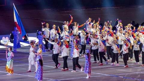 FOR FLAG AND COUNTRY: Phl athletes begin Asian Games gold medal drive